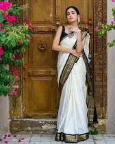 The Perfect Off-White and Gold Combination Saree