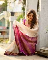 Luxurious Wedding Wear Saree with Golden Zari Weaving and Rich Pallu